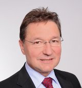  Dr.-Ing. Christian Scharff
