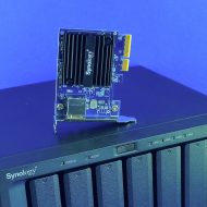Die 10-Gbit-Ethernet-Nachrüstkarte E10G18-T1 von Synology ist als 10GBASE-T PCI Express 3.0 x4 Adapter ausgeführt (Bild: Harald Karcher).