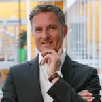 Schneider Thomas 2 Yo6wGqqStCv1hg3BF8UlEHyU6QVaqaEUZSVYR6h4 2