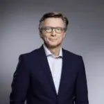 Klimke Robert 1 dydMmoUbcsExQcLIcDfiECjzEhcM0aq40CiAmNje 2