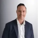 Völter Ralph 1 rhzHas7mhcT5pVYiipKToJ8SIXmcGjGy72KzNkVz 2