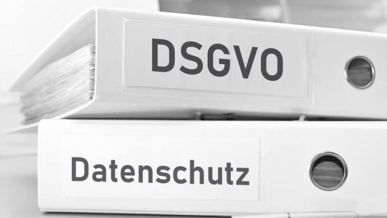 Datenschutz-Bußgelder von insgesamt 2,7 Milliarden Euro in über 1.500 Fällen 1 DSGVO