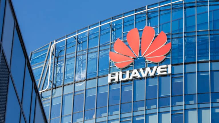 Weltneuheit: Huawei enthüllt erstes Tri-Fold-Smartphone 1 Huawei, Huawei Watch D2, Smartwatch