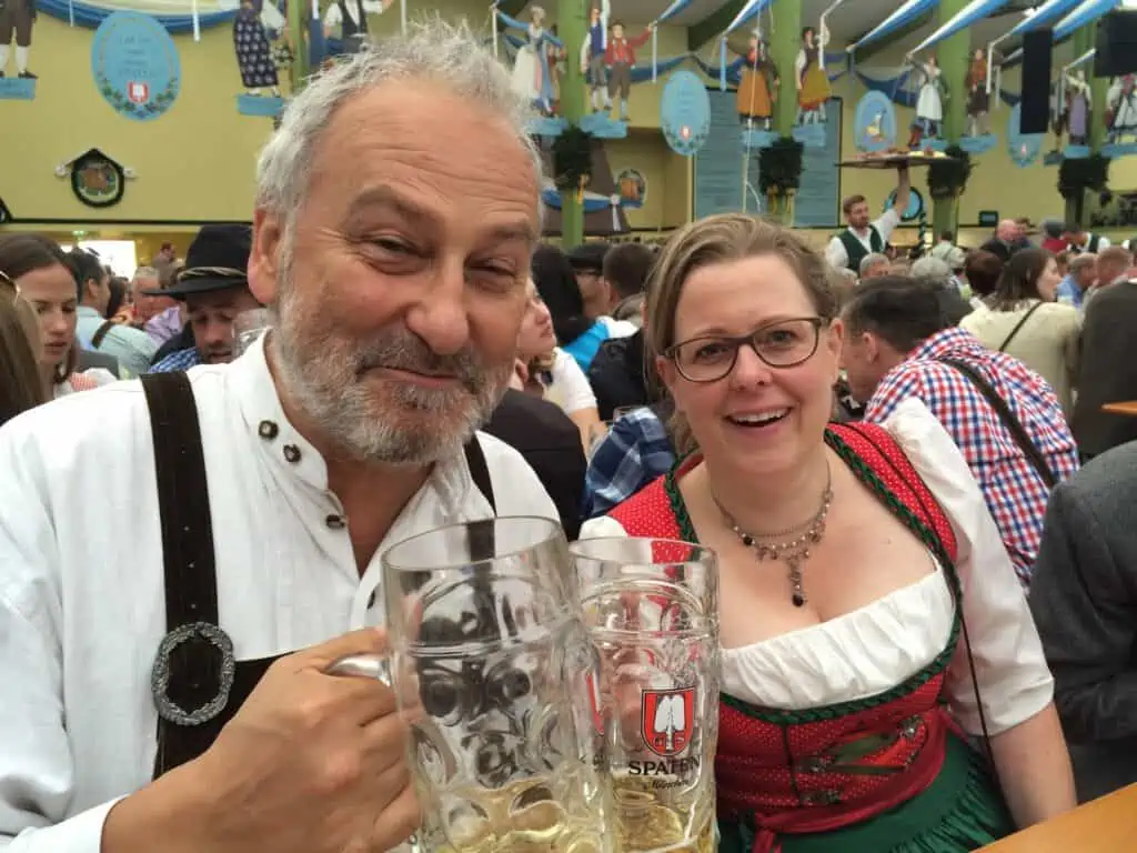 Prost! Berti und Birgit März (Brainloop) auf der Touchdown-Wiesn 2015