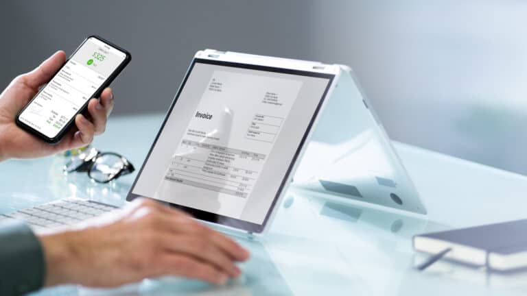 Rechnungen werden digitaler, Belege kommen oft noch auf Papier 1 Rechnung