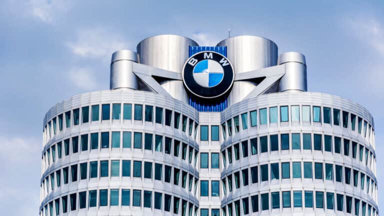 BMW Bild Boryana Manzurova Shutterstock.com shutterstock 1543460741