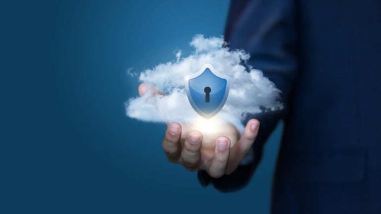 Cloud Security Schild
