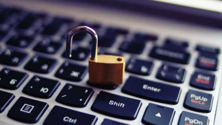 IT-Sicherheitsgefühl in Deutschland hat abgenommen 1 IT-Sicherheitsgefühl in Deutschland