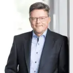 Dr. Sören Trebst 11 Versatel 400