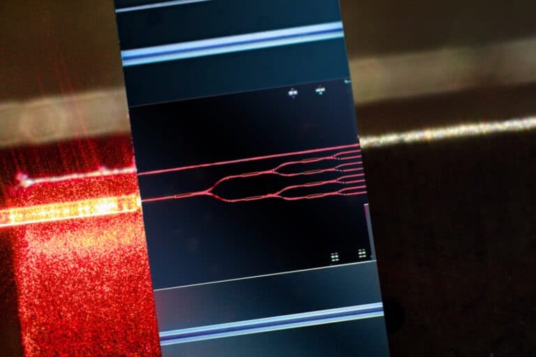 Aufbau elektro-optischer Schnittstellen