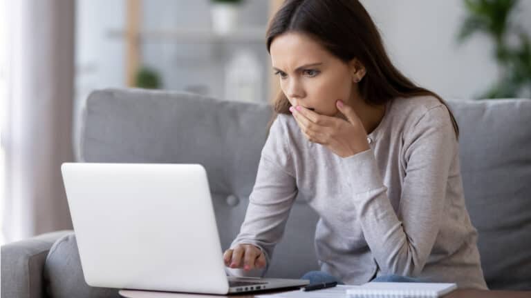 Internet Laptop Angst Shutterstock 1297544869 1920