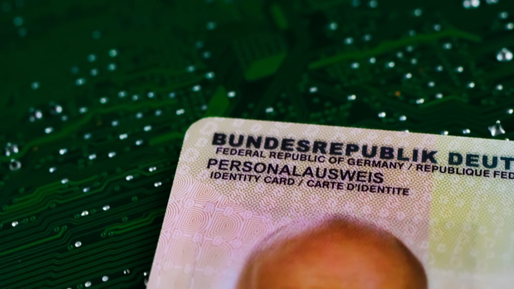 9 von 10 Deutschen wollen ihren Personalausweis online beantragen ...