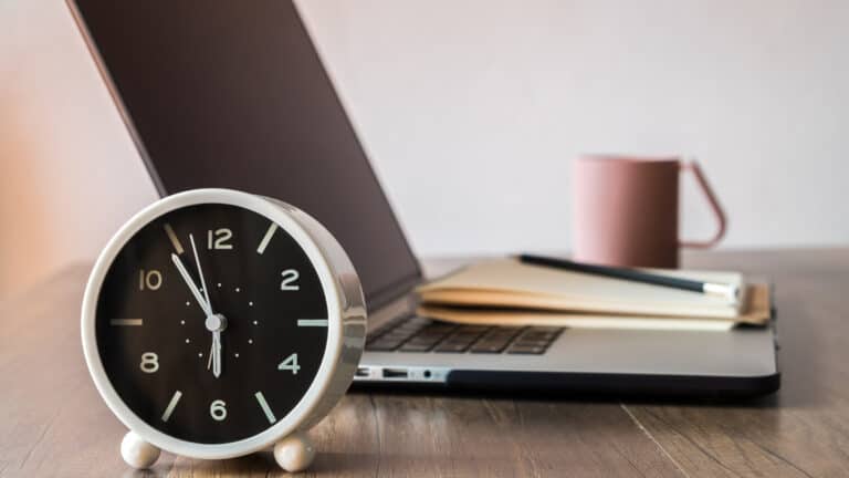 Uhr Homeoffice