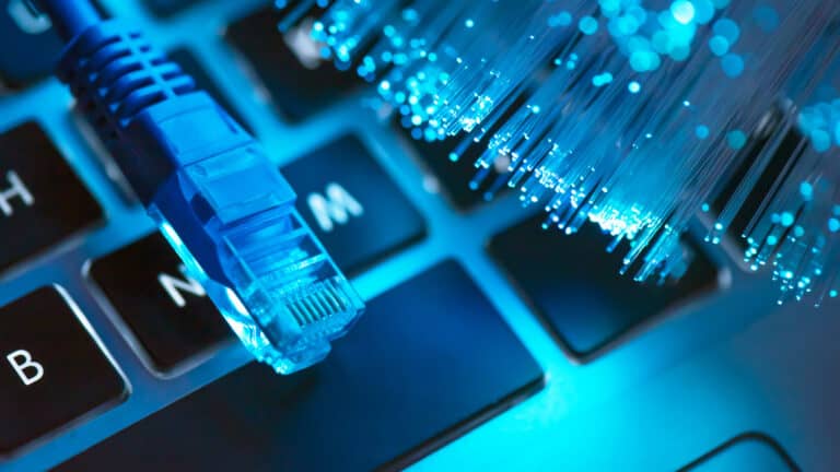 NRW: Ein Drittel der Haushalte hat Zugang zu Glasfaser-Internet 1 Breitband