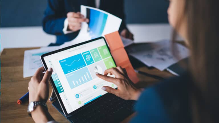 Device as a Service als Wettbewerbsvorteil im War for Talents? 1 Tablet