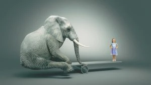 Mental Health: Balance finden, Wippe mit Elefant und Mädchen