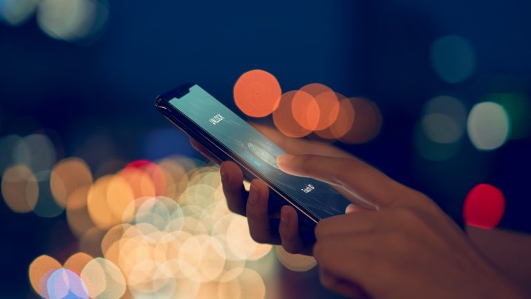 Digitale Identitäten in Deutschland und Europa 1 Digitale Identitäten, Login via Smartphone