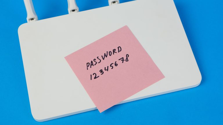 WLAN zu Hause: Nur jeder zehnte Haushalt ändert das Standardpasswort 1 WLAN, Passwort