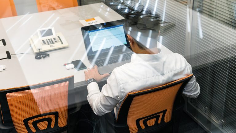 Berechtigungsmanagement 2.0: Quo vadis SAP-Berater? 1 SAP Berechtigungen
