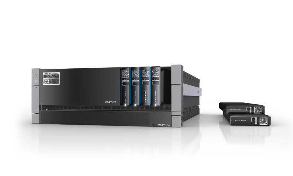 Das Silent Brick System bietet Speichermedien für alle Anforderungen der modernen Datensicherung von Flash bis Air-Gap.
