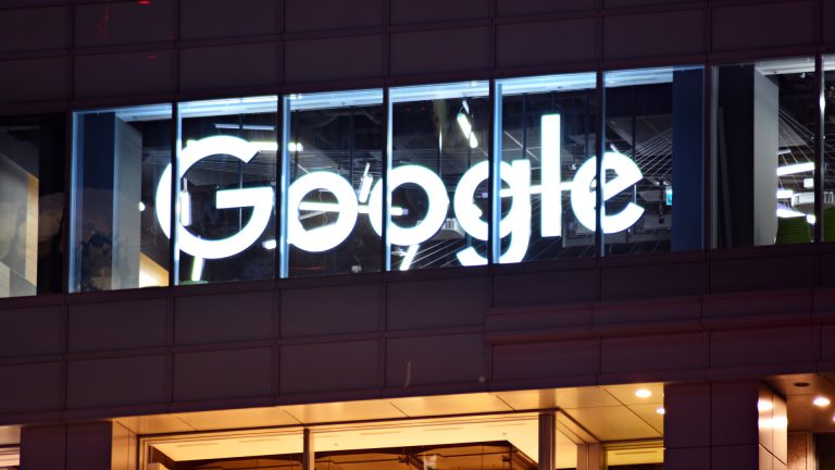 KI-Geheimnisse gestohlen: Google-Mitarbeiter angeklagt 1 Google