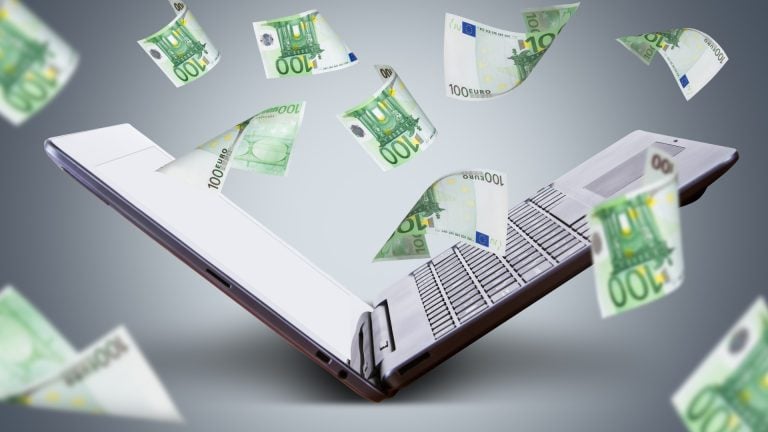 Deutsche Firmen stecken Millionen in Altsysteme 1 Geld Laptop
