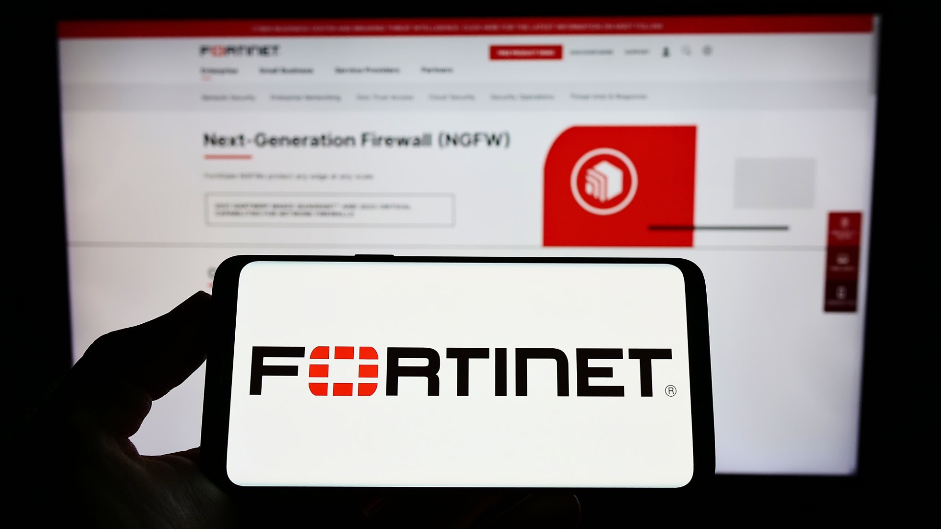 Angreifer im System: Drei kritische Lücken in Fortinet aktiv ausgenutzt 1 Schwachstelle, Sichereitslücke, FortiManager, Fortinet