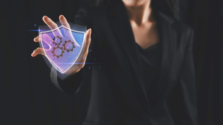 IT-Sicherheit & Effizienz 1 Hand in Hand