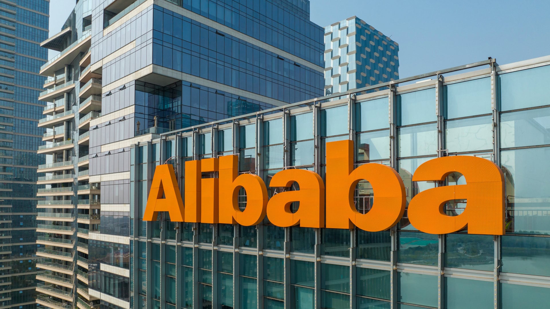 Alibaba fordert Nvidia heraus: Neuer KI-Chip Zhenwu M890 enthüllt 3 Alibaba