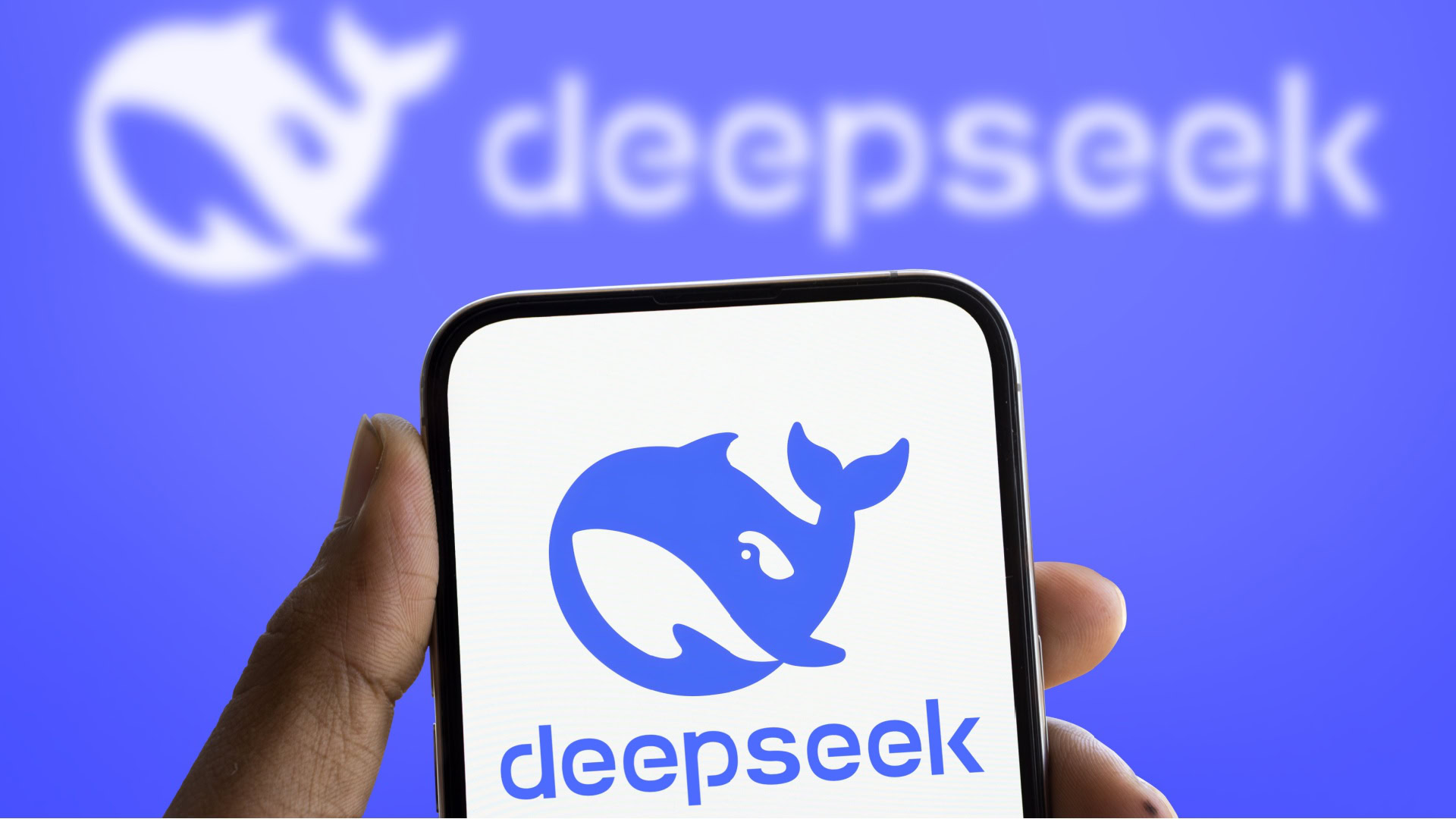 DeepSeek leakt Chatverläufe: Geschäftsgeheimnisse einsehbar 1 KI, deepseek auswirkungen, deepseek ki, DeepSeek, künstliche Intelligenz