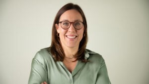 Julia Steer, Natuvion