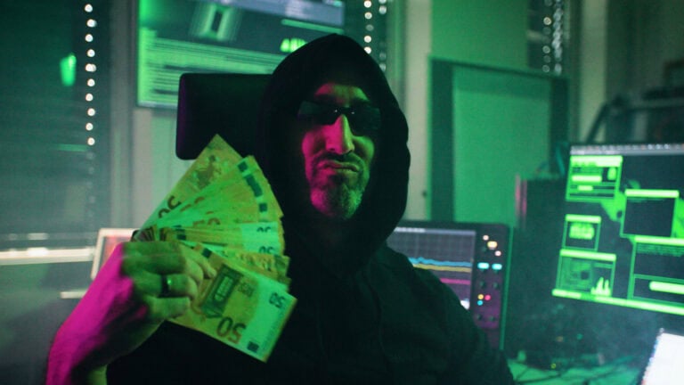 Cyber Gangstas Paradise