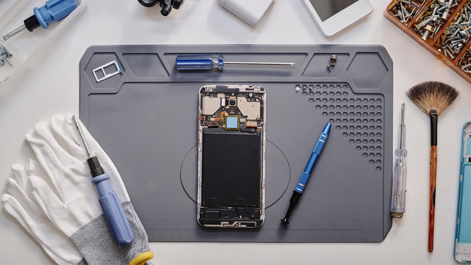 Smartphone defekt? Mehrheit fordert Steuervorteil für Reparaturen 1 Smartphone Reparatur