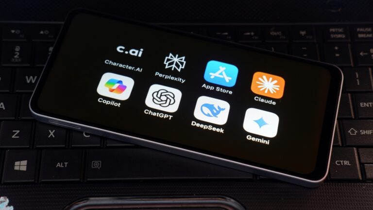 Warum viele Unternehmen in ChatGPT & Co. unsichtbar sind 1 AI-Suche-Apps-Quellennachweis für redaktionelle Verwendung: Poetra.RH / Shutterstock.com