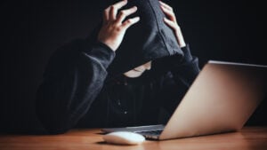 Hacker verzweifelt