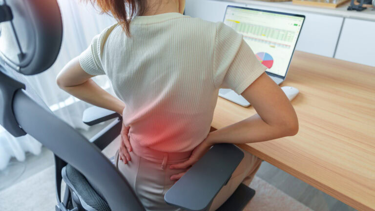 "Stille Epidemie": Sitzzeiten in Deutschland auf Rekordniveau 1 Rückenschmerzen