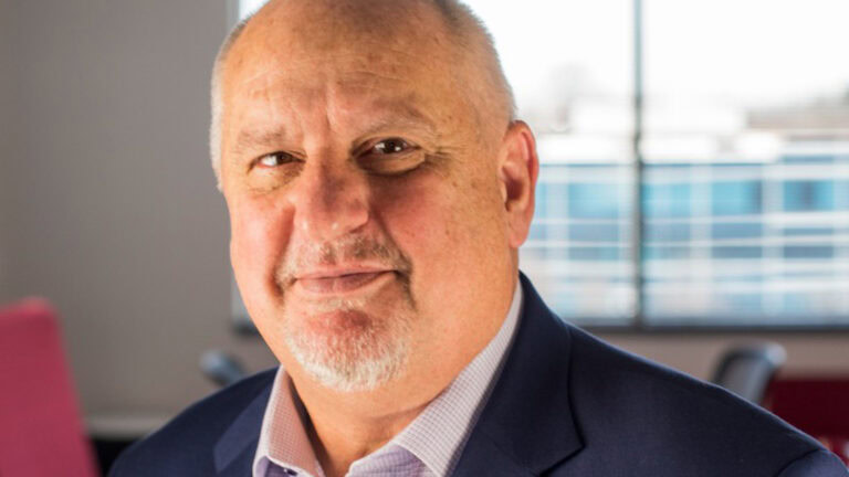 FĂĽhrungswechsel bei Mitel: Mike Robinson ĂĽbernimmt CEO-Posten 4 Robinson