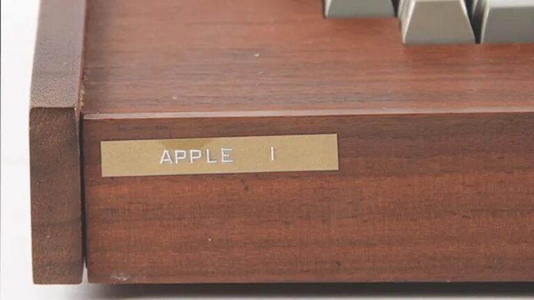 Apple-1 aus dem Jahr 1976 für 475.000 US-Dollar versteigert 5 Apple, apple 1 computer, apple 1 computer verkauft, apple 1 holz verkauft, auktion apple 1, apple 1 holz, Apple-1, Auktion