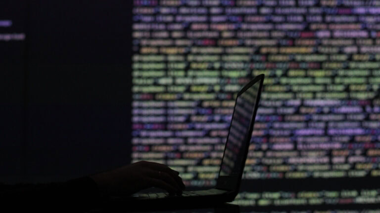 IT-Blackout: Hacker attackieren Stadtwerke Detmold 3 Hacker