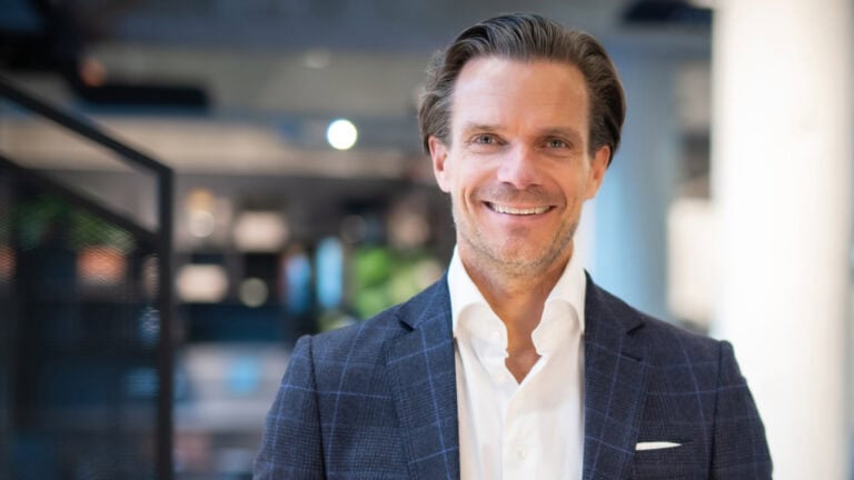 Workplace Revolution: Vom Drucker zur digitalen Transformation 1 Michael Raberger