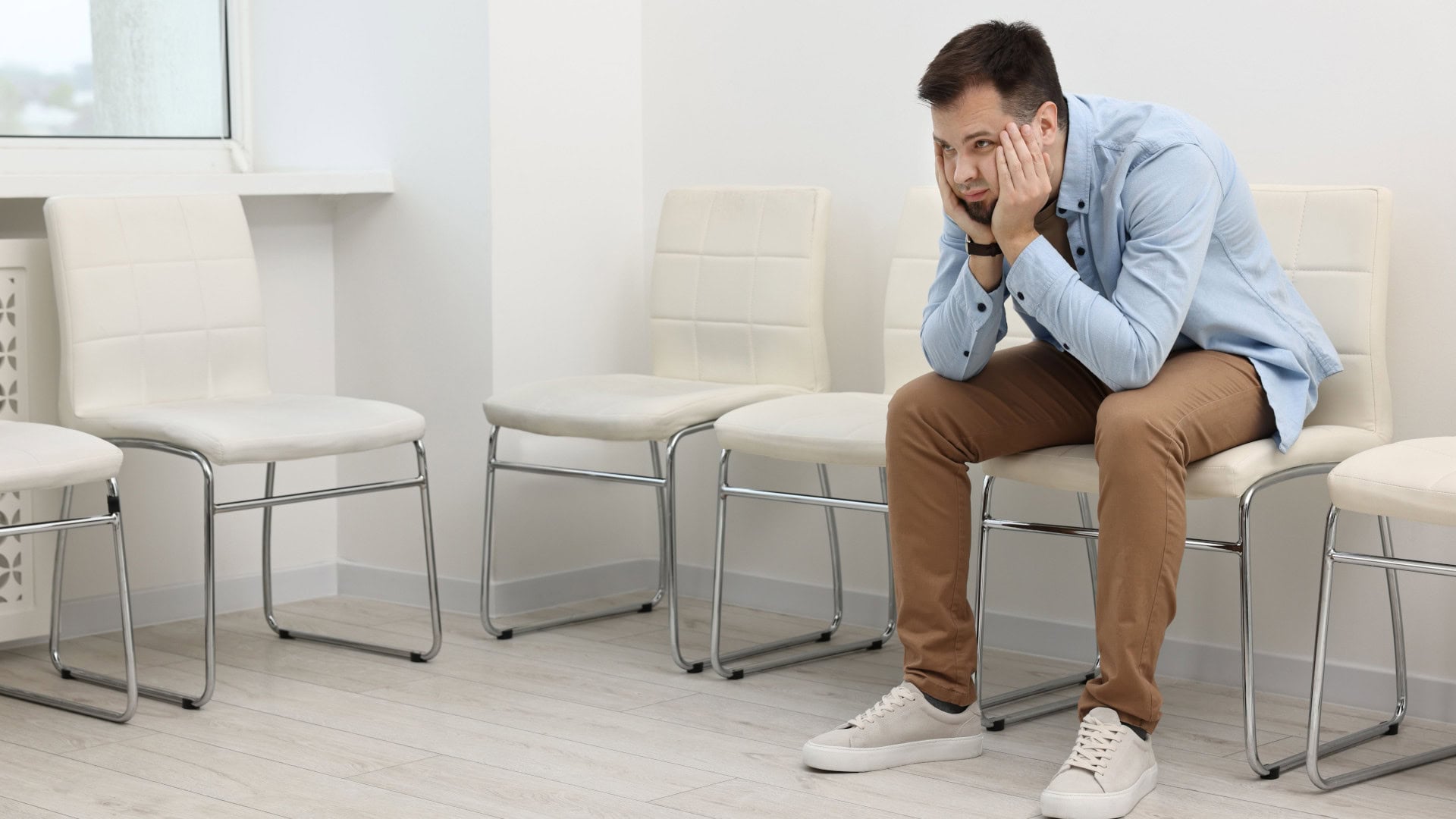 Bitkom: Behördengänge kosten Deutsche über zwei Stunden 1 Warteraum