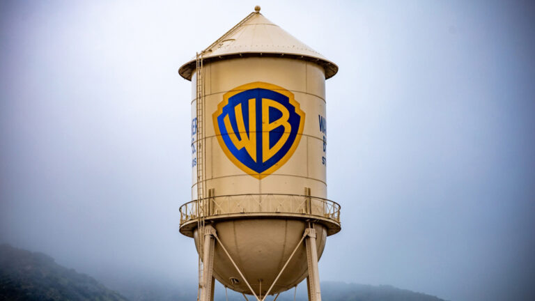 Bieterschlacht um Warner Bros.: Paramount gegen Netflix 8 WB, Warner Bros, Warner Brothers Bildquelle: Schager/Shutterstock.com