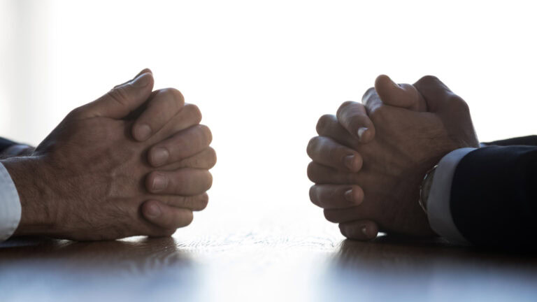 Schlechtleistungs-Vorwürfe: IT-Dienstleister verstärkt unter Beschuss 4 CEOs