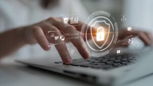 IT-Sicherheit, NIS-2, DORA und NIS-2 Anforderungen verstehen, NIS-2 Umsetzung Unternehmen Deutschland, DORA Verordnung Finanzsektor Pflichten, DORA, Cybersichreheit