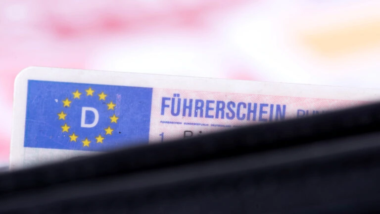 Neue EU-Altersverifikations-App direkt gehackt 4 Führerschein