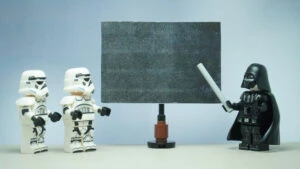 Sci-Fi-Leadership Shutterstock Bildquelle: awstoys