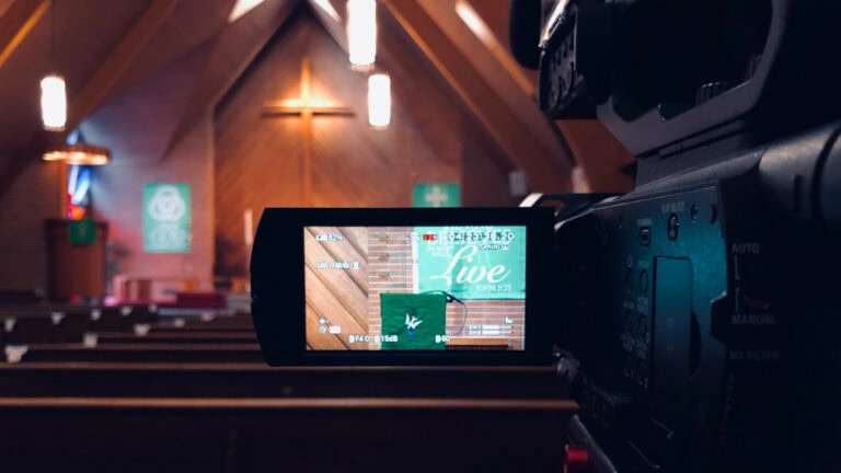 Cyber-Kirche: Der digitale Aufbruch zu Ostern 1 digitale Kirche