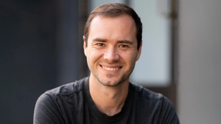 Karpathy wechselt zu Anthropic: OpenAI-Mitbegründer verstärkt Claude-Team 1 Karpathy, Bildquelle: Karpathy