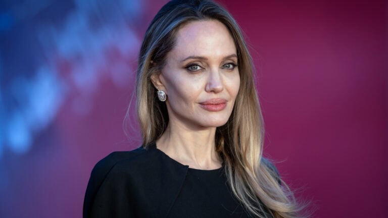 Konfigurationsfehler legt Kontaktdaten von Hollywood-Stars offen 10 Angelina Jolie