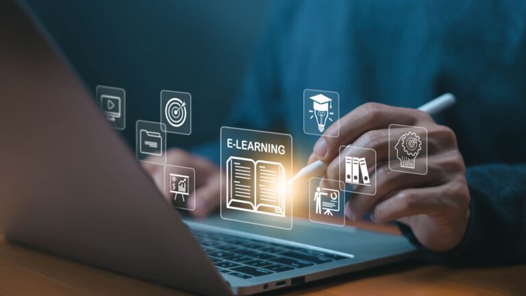 Compliance und Security Awareness skalieren: Warum IT-Leiter und CISOs auf E-Learning setzen 3 Schulung, Compliance Schulung, Security Awareness, Cybersecurity Training, cloudbasierte E-Learning Plattform für Compliance Schulungen, E-Learning, Digital Learning